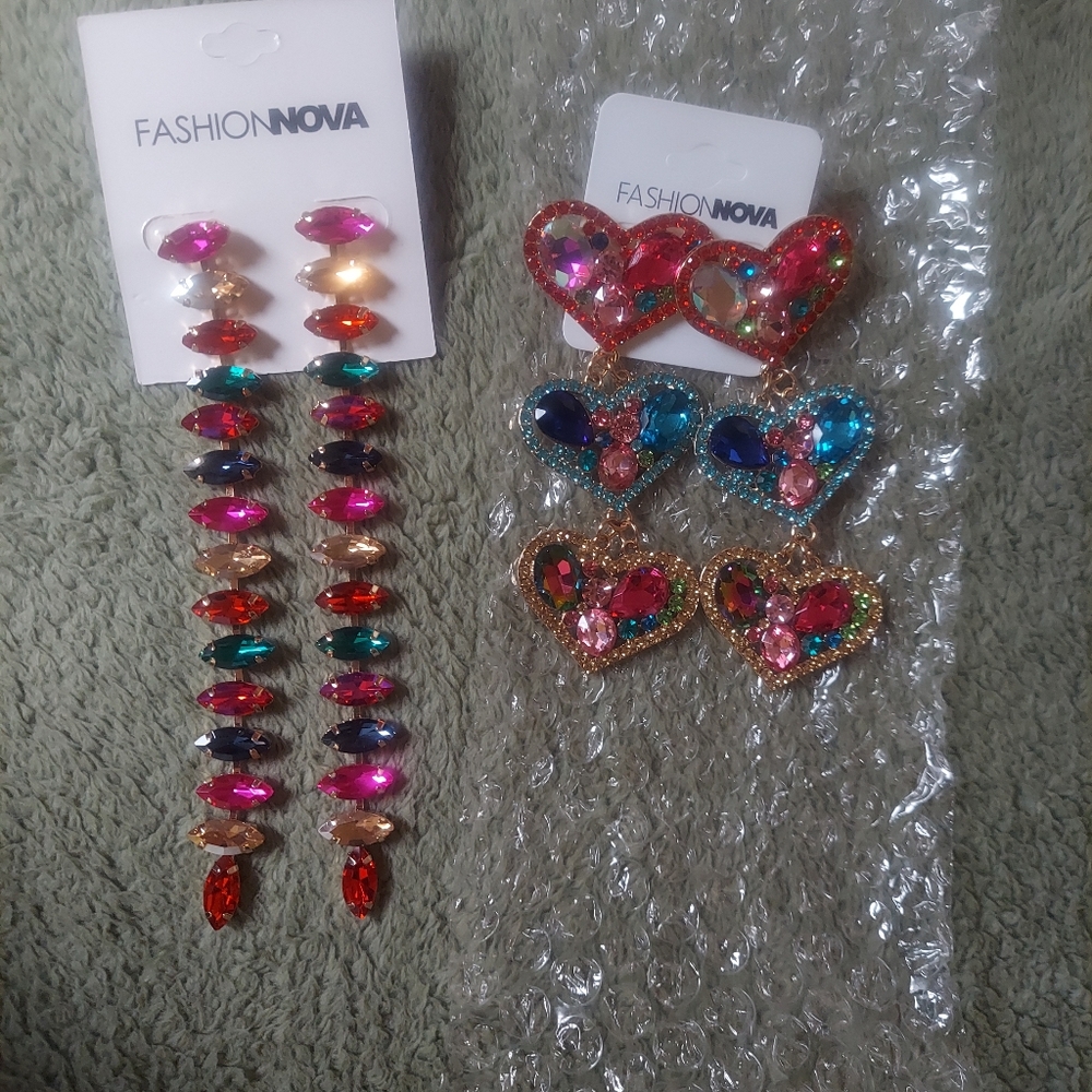 Fashion Nova Red and Pink Dangle Earrings Set